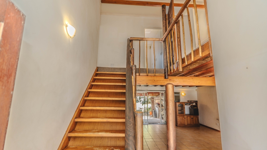 2 Bedroom Property for Sale in Uitzicht Western Cape